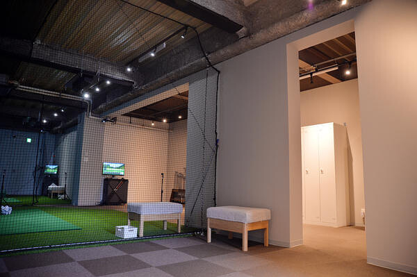 兵庫県伊丹市/ゴルフ練習場の内装・施工実績