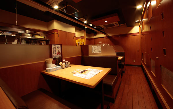 兵庫県西宮市/飲食店の内装・デザイン施工実績